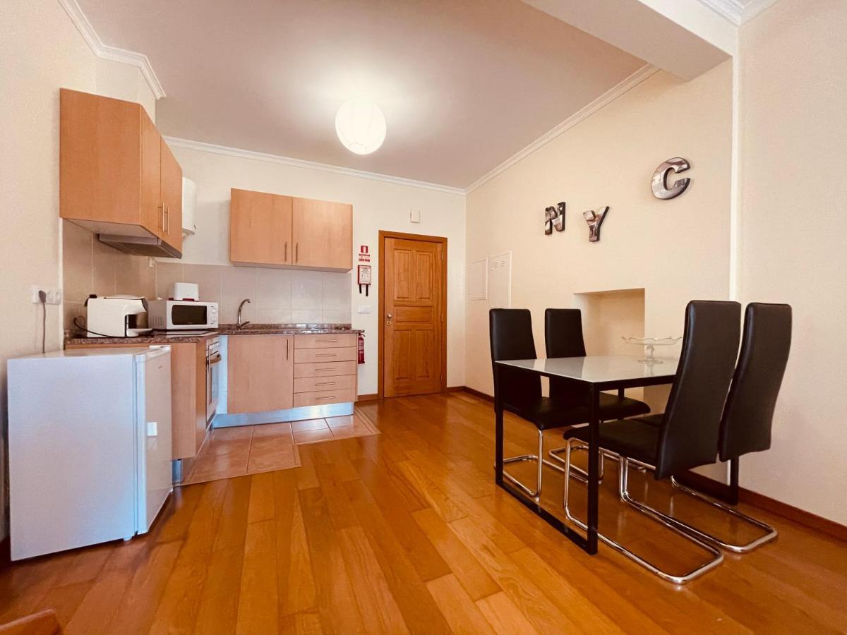 Apartamentos Da Carreira ฟุงชาล ภายนอก รูปภาพ