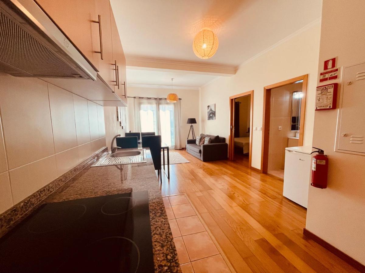 Apartamentos Da Carreira ฟุงชาล ภายนอก รูปภาพ