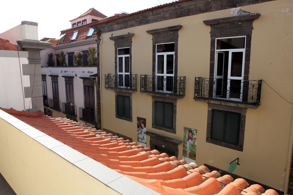Apartamentos Da Carreira ฟุงชาล ห้อง รูปภาพ