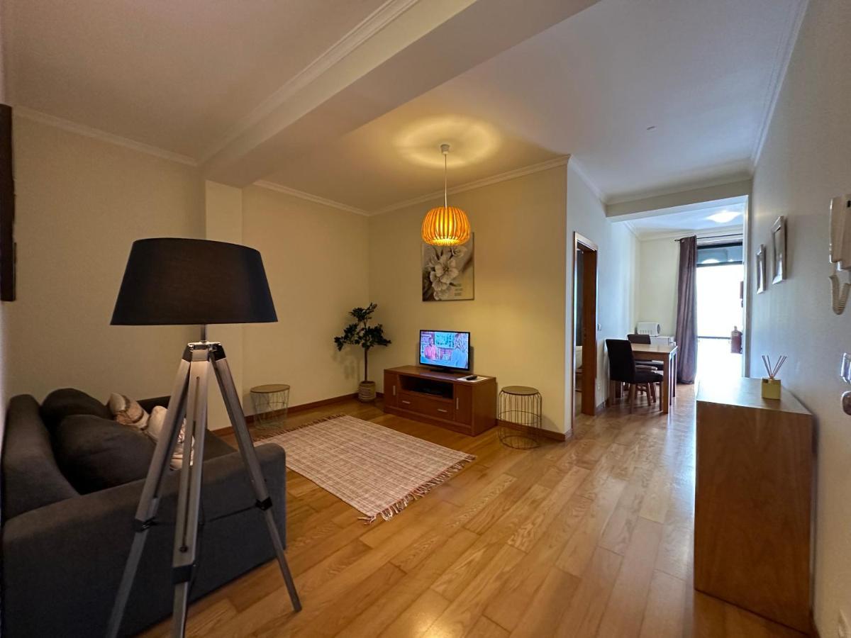Apartamentos Da Carreira ฟุงชาล ภายนอก รูปภาพ