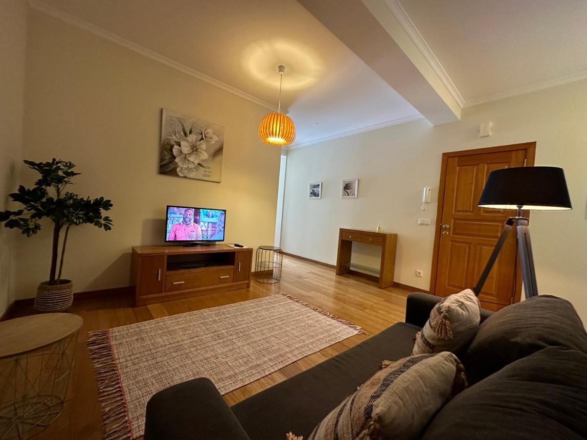 Apartamentos Da Carreira ฟุงชาล ภายนอก รูปภาพ